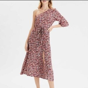 American Eagle floral one sleeve midi large dress